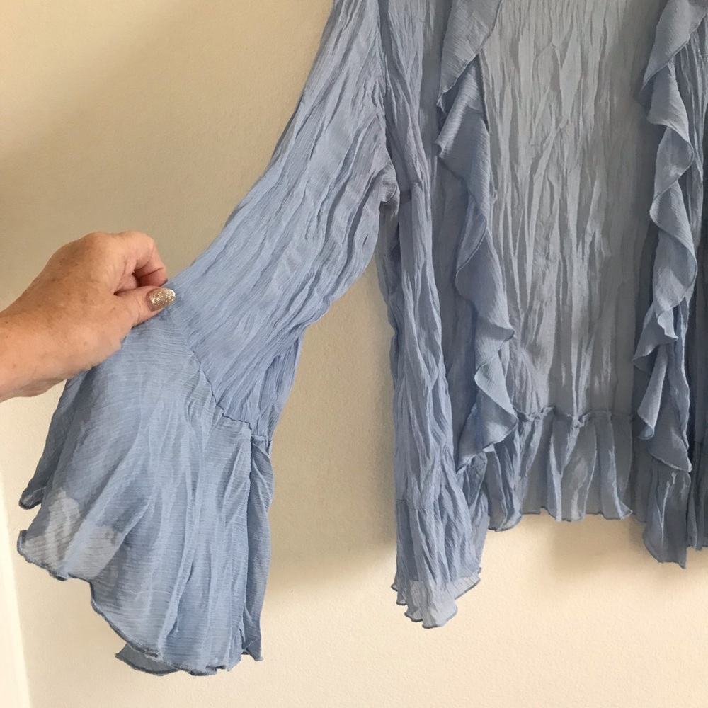 ♥️sold♥️Sky Blue Crinkled Ruffle Dress Up - Picture 2 of 9